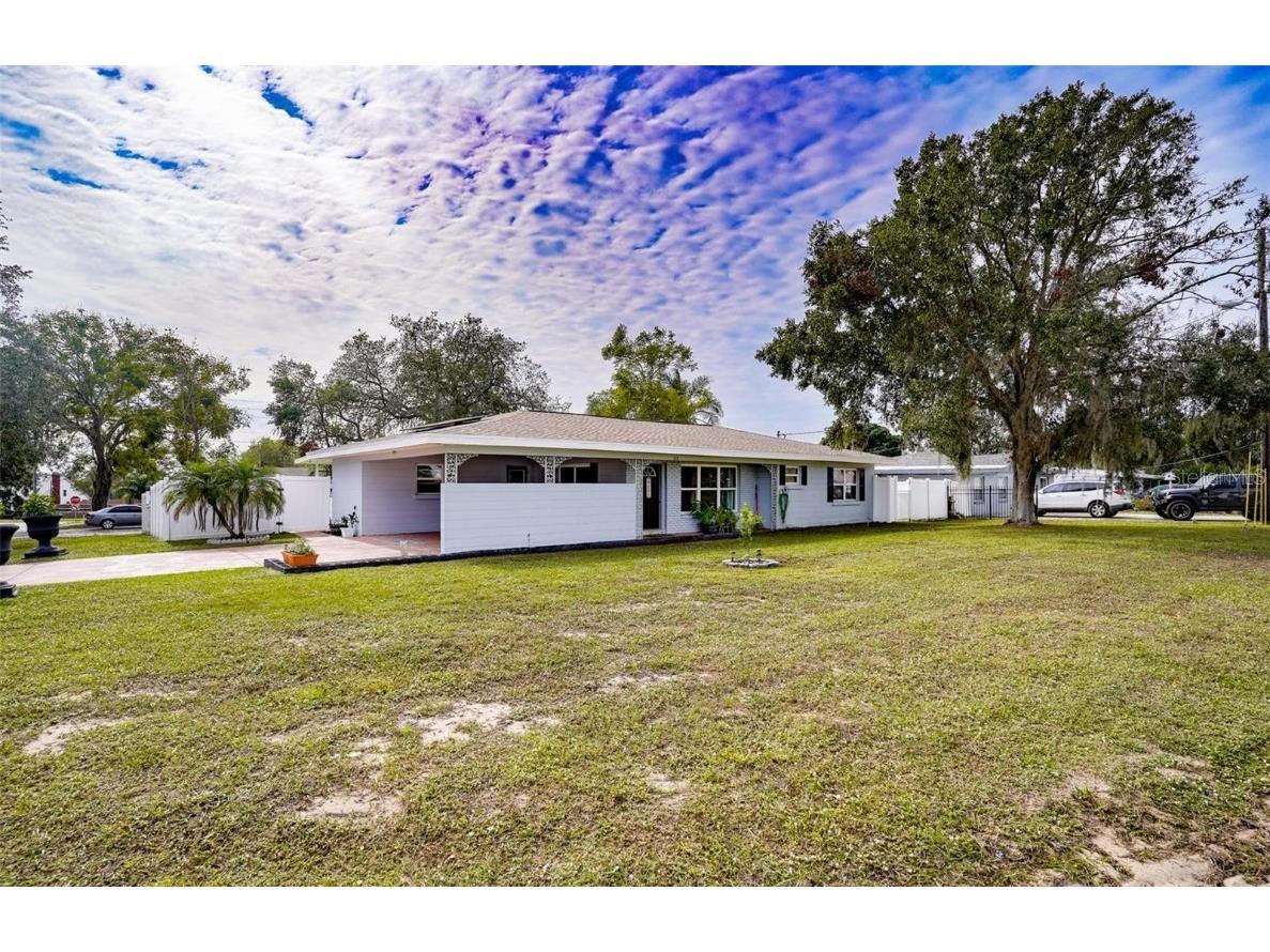 213 Citrus Drive Winter Haven FL 33884 P4927513 image1