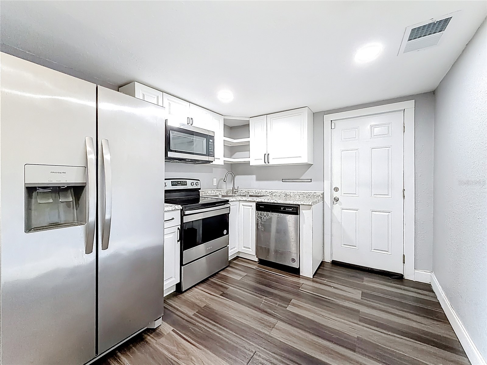 213 Cleveland Avenue Winter Haven FL 33881 P4938281 image18