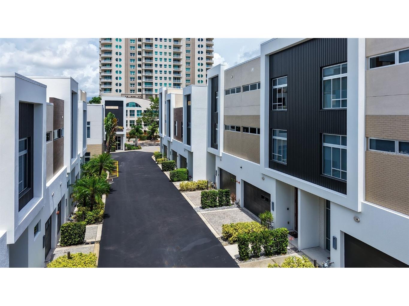 213 Cosmopolitan Court Sarasota FL 34236 A4663923 image1