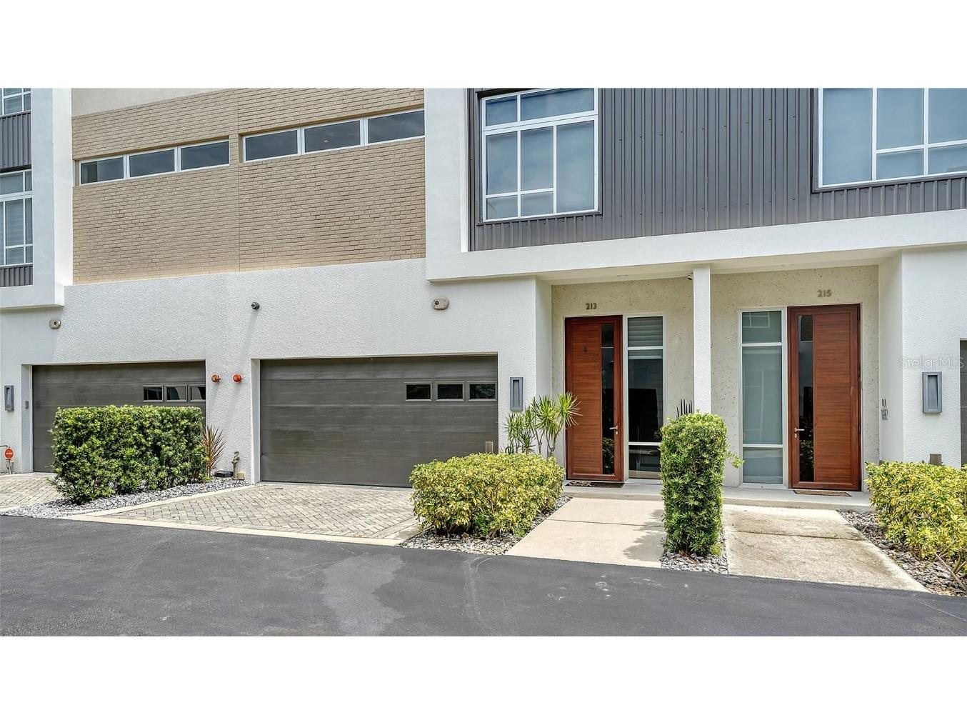 213 Cosmopolitan Court Sarasota FL 34236 A4663923 image3