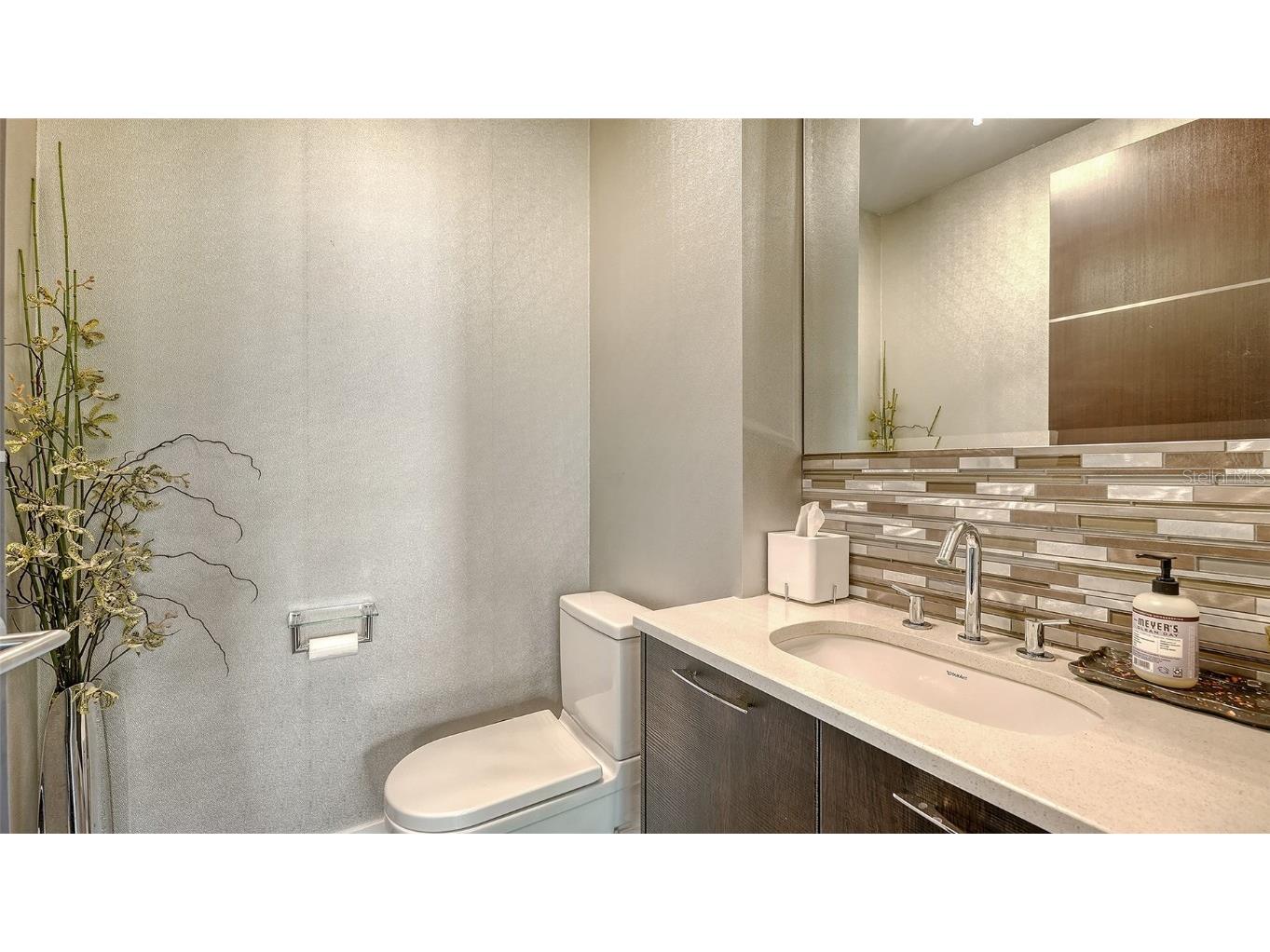 213 Cosmopolitan Court Sarasota FL 34236 A4663923 image9