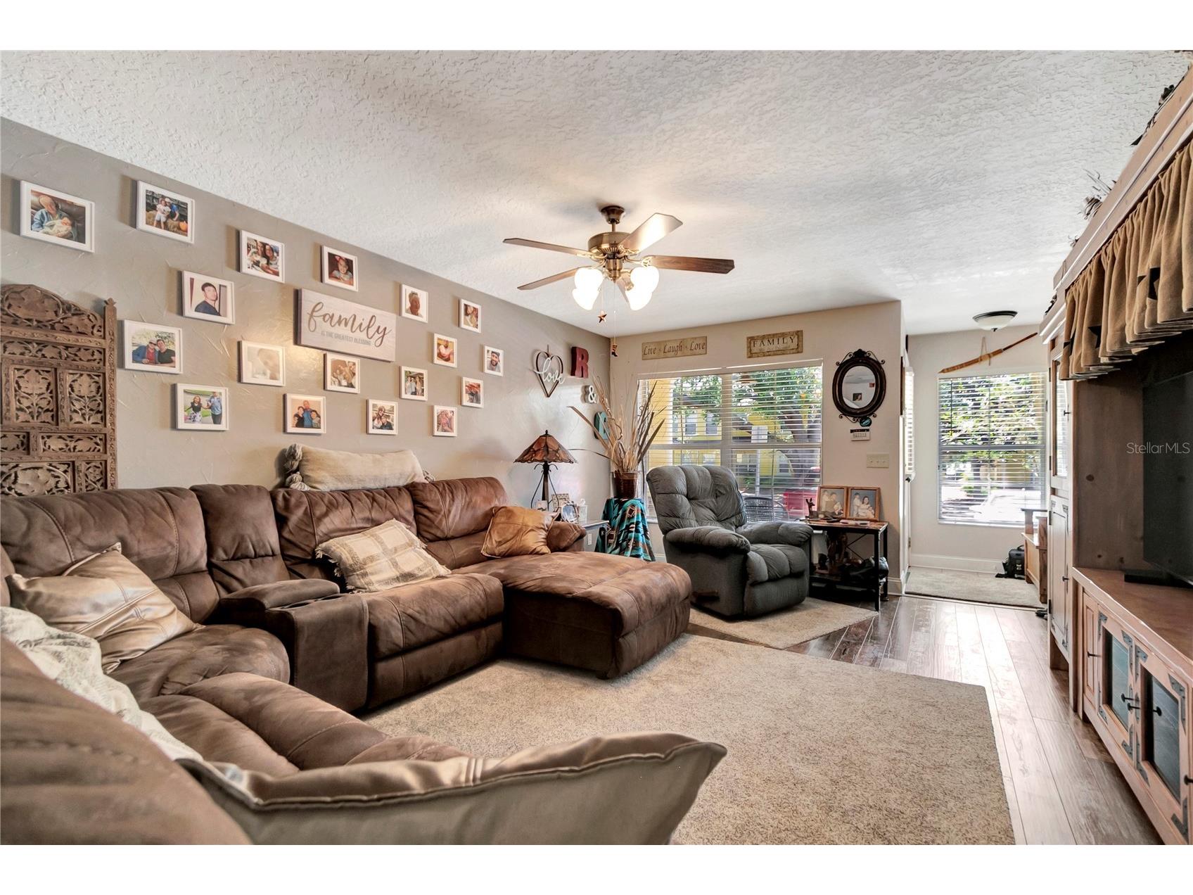 213 Draw Bridge Lane Valrico FL 33594 TB8497846 image4