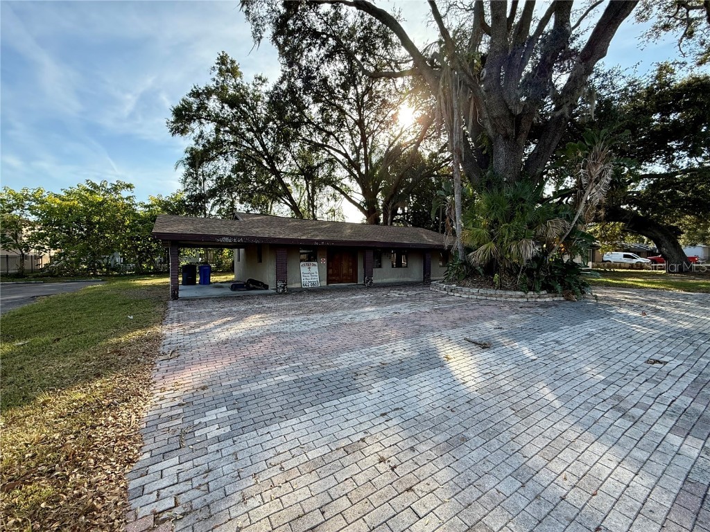 213 E Robertson Street Brandon FL 33511 TB8454289 image1