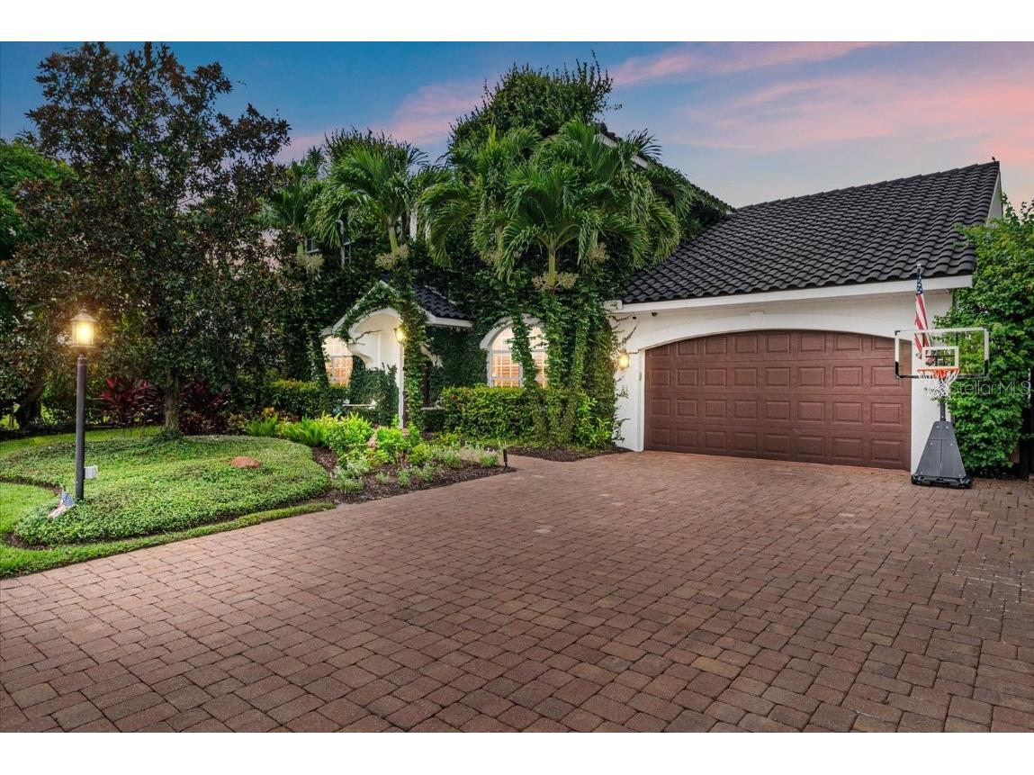 213 Gaines Avenue Sarasota FL 34243 A4664748 image1