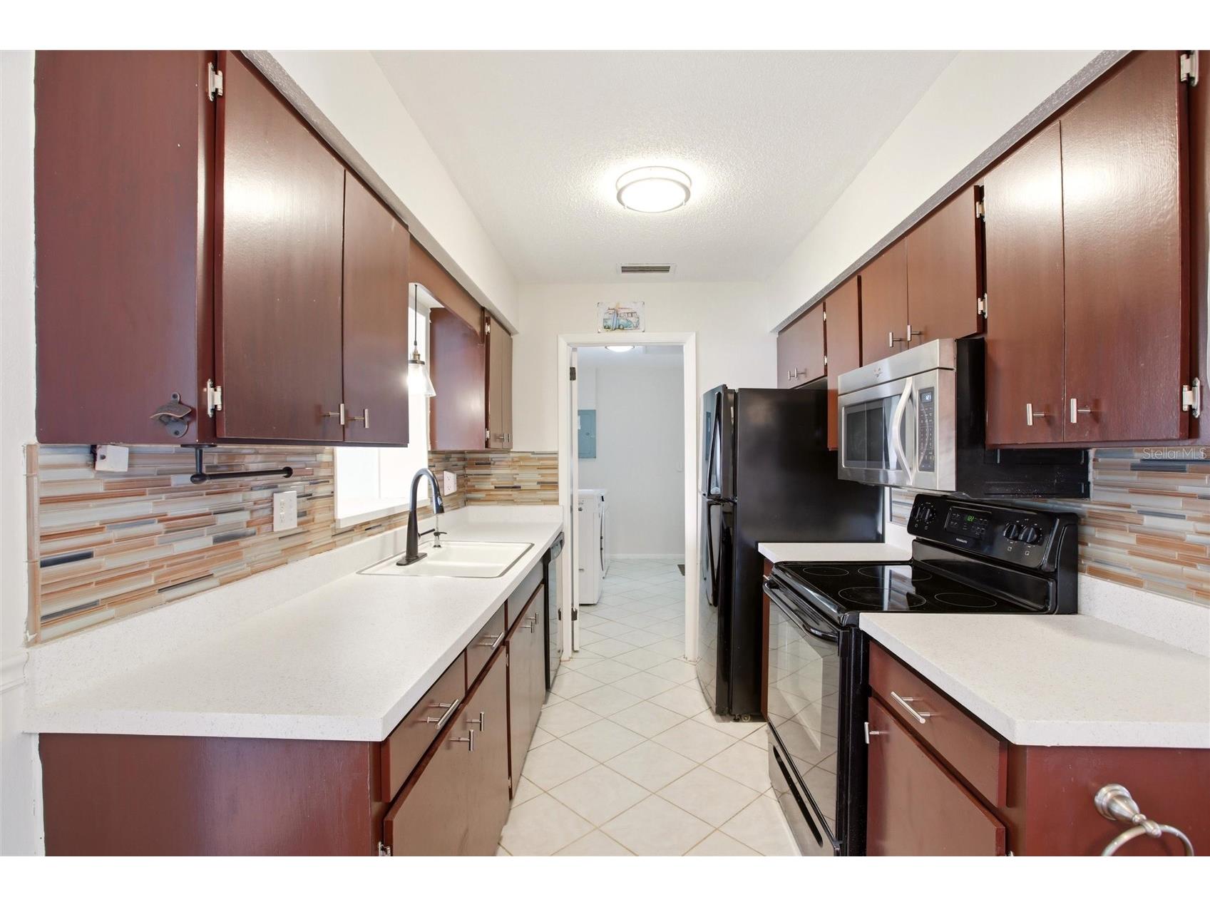 213 Granada Boulevard North Port FL 34287 C7526641 image10