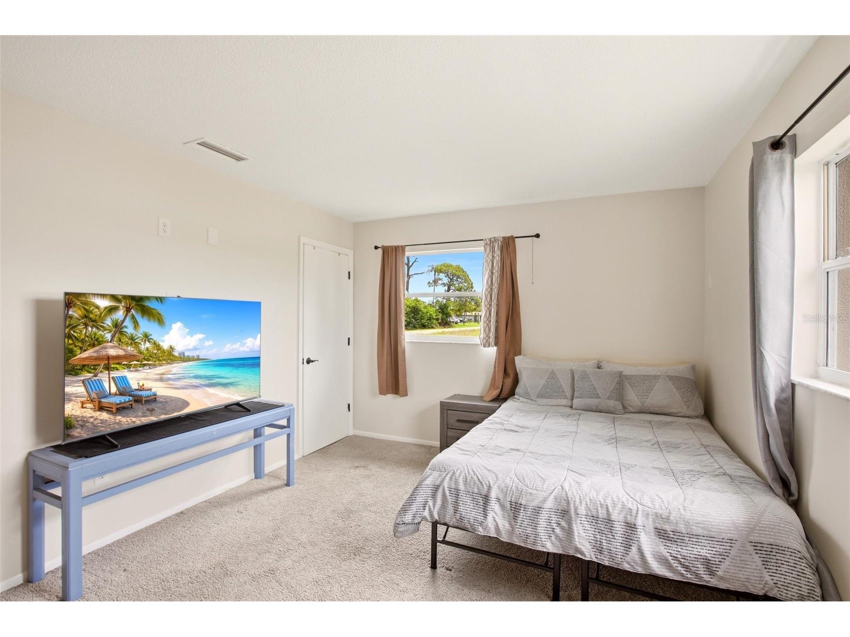 213 Granada Boulevard North Port FL 34287 C7526641 image16
