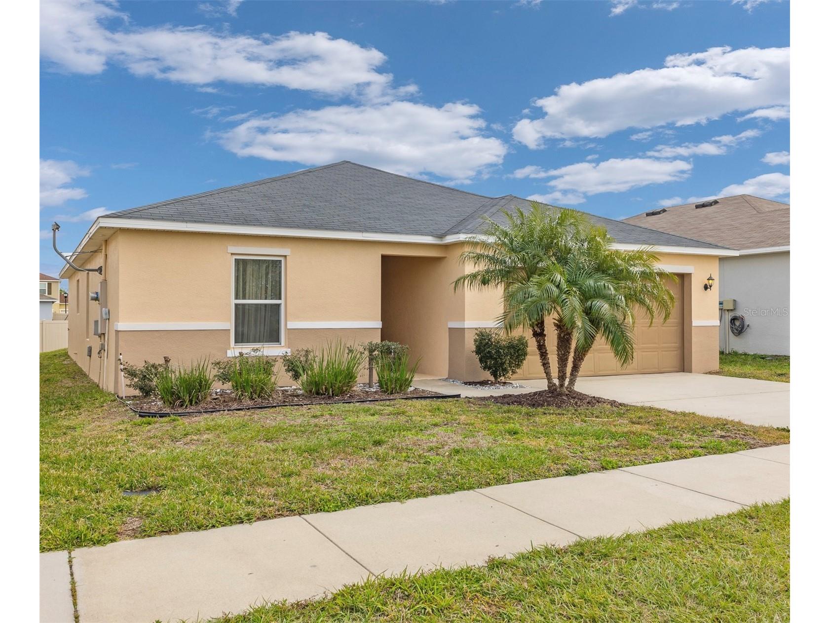213 Lake Lucerne Way Winter Haven FL 33881 O6390973 image1