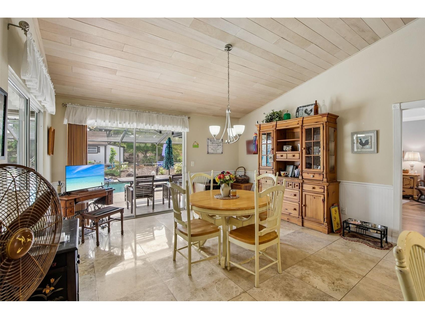 213 N Brockfield Drive Sun City Center FL 33573 TB8507368 image16