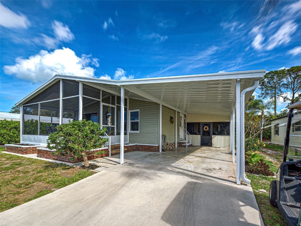 213 N Fiji Circle Englewood FL 34223 D6141911 image1