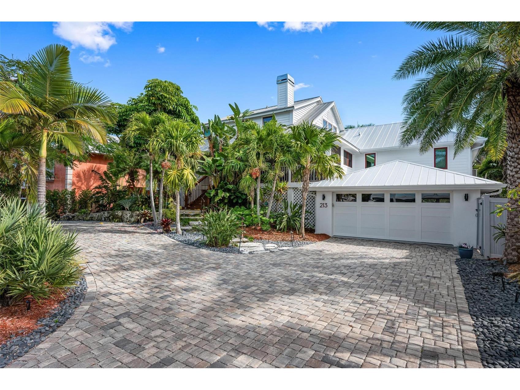 213 Oak Avenue Anna Maria FL 34216 TB8462487 image1