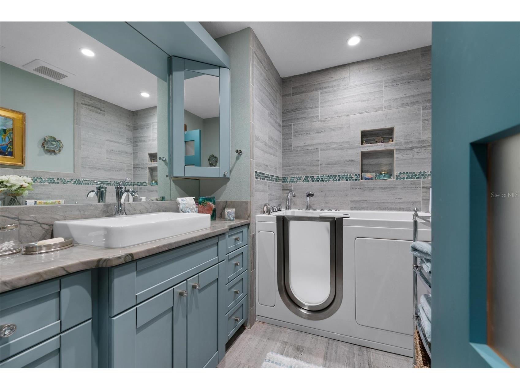 213 Oak Avenue Anna Maria FL 34216 TB8462487 image31