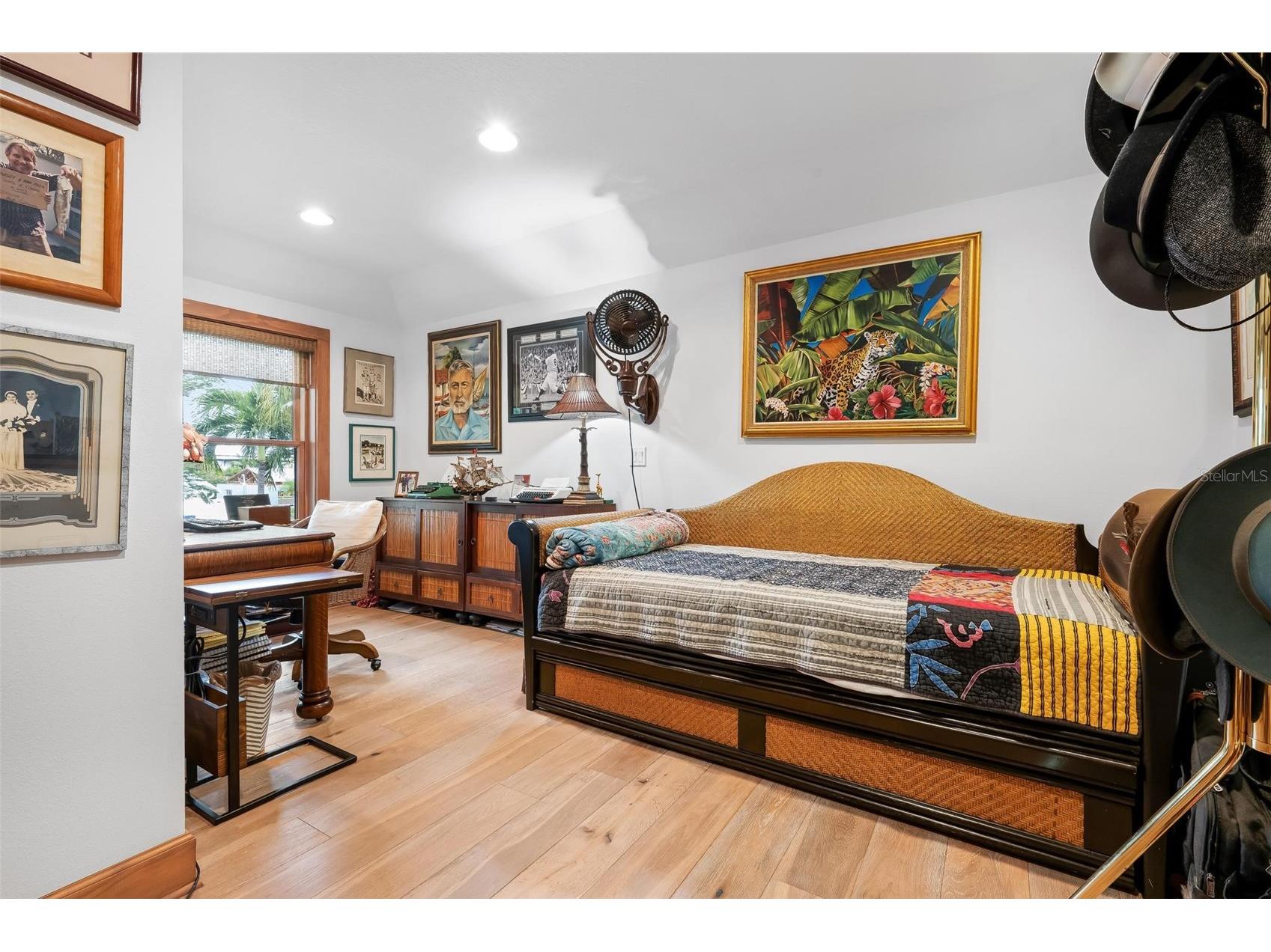 213 Oak Avenue Anna Maria FL 34216 TB8462487 image32