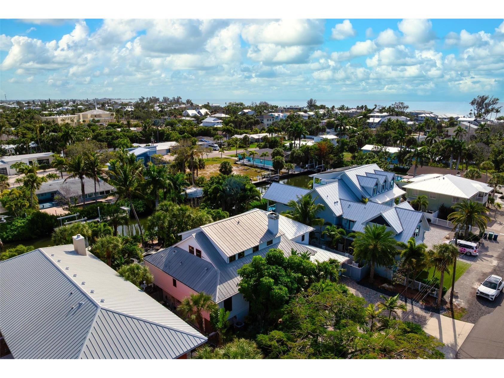 213 Oak Avenue Anna Maria FL 34216 TB8462487 image74