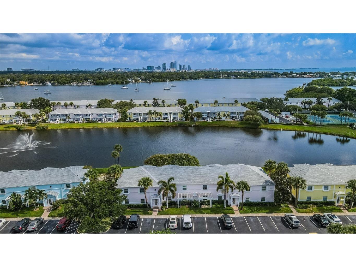 213 Seahorse Drive SE #A Saint Petersburg FL 33705 U8209259 image1