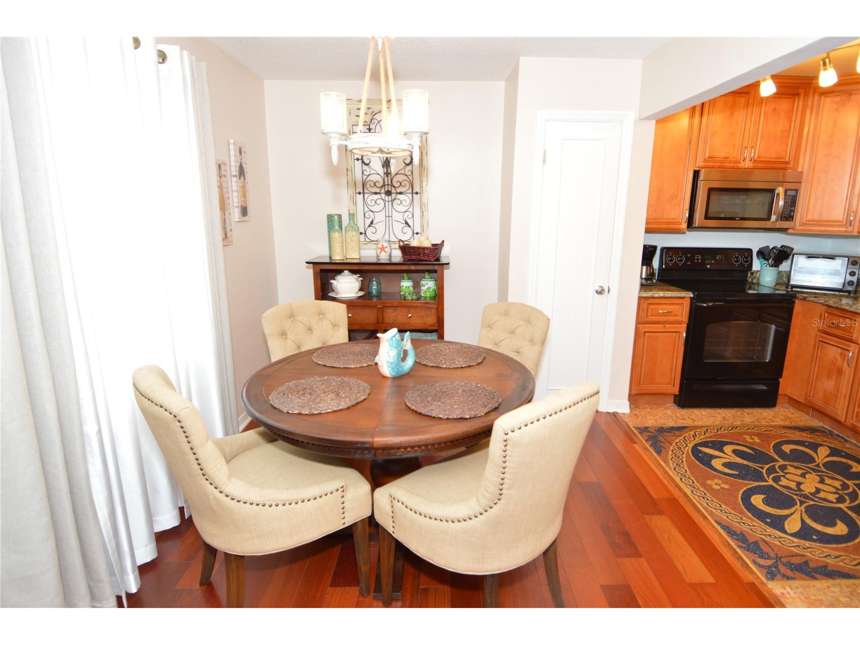 213 Seahorse Drive SE #B Saint Petersburg FL 33705 TB8495835 image10