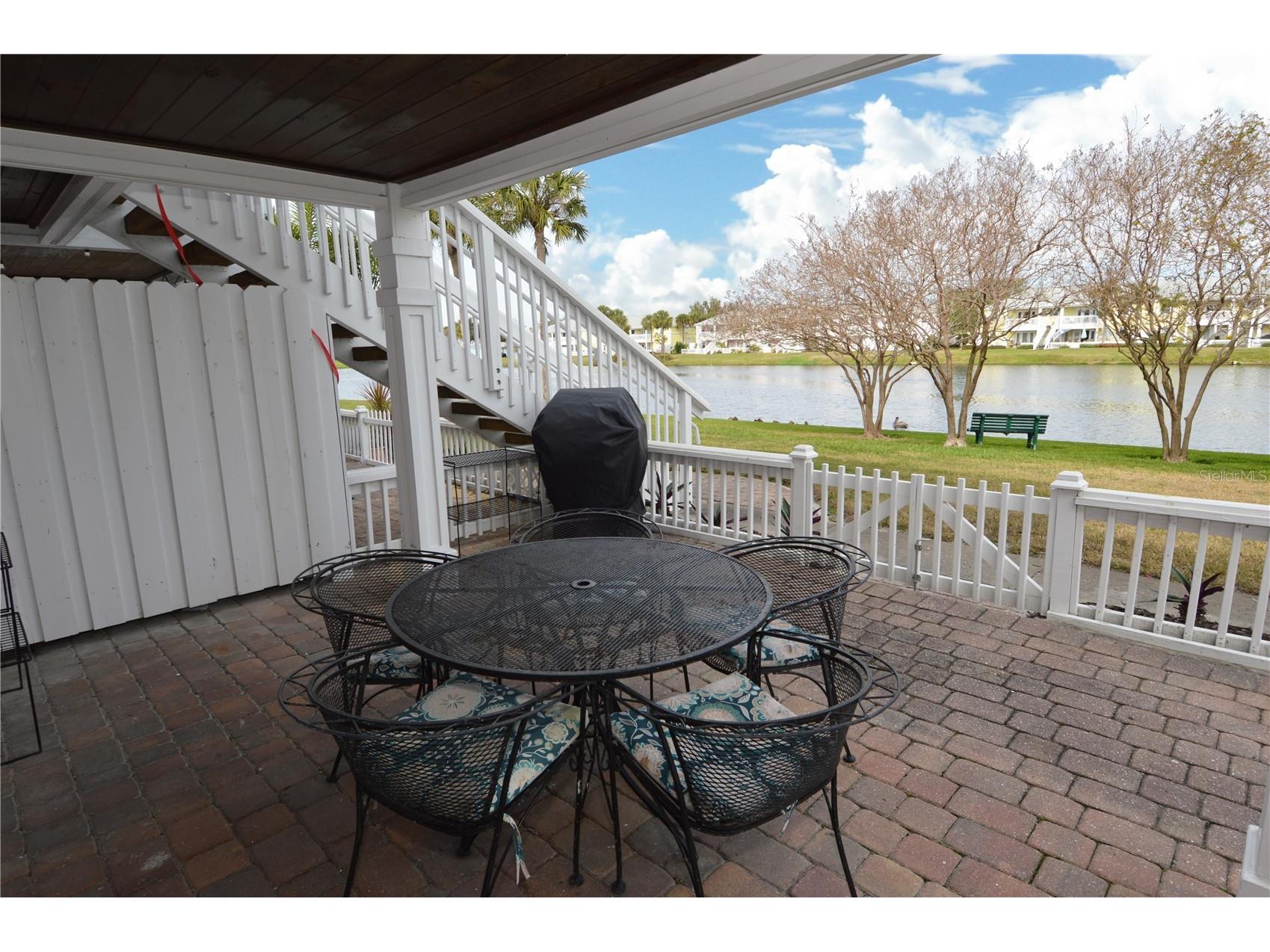 213 Seahorse Drive SE #B Saint Petersburg FL 33705 TB8495835 image46