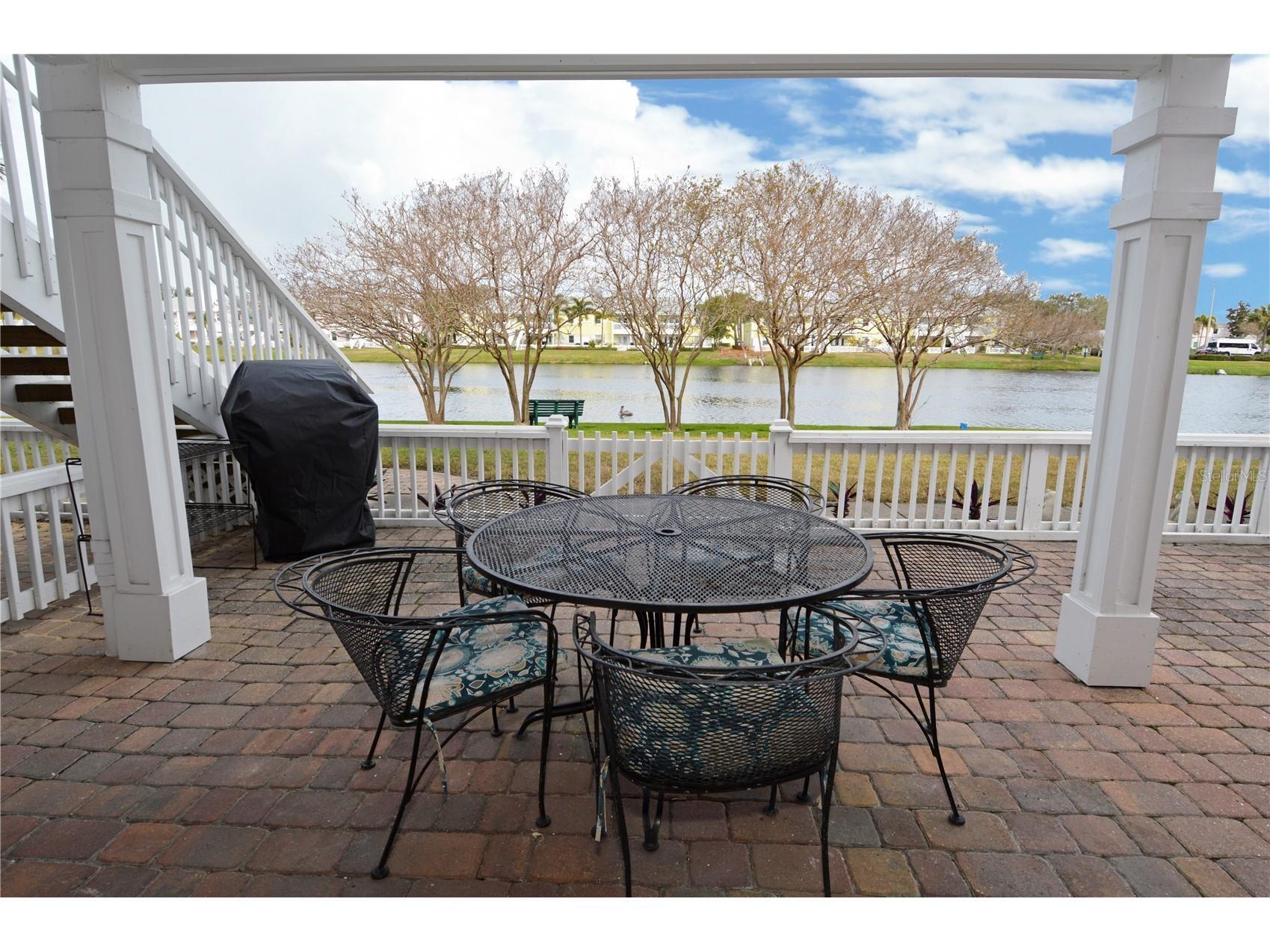 213 Seahorse Drive SE #B Saint Petersburg FL 33705 TB8495835 image47