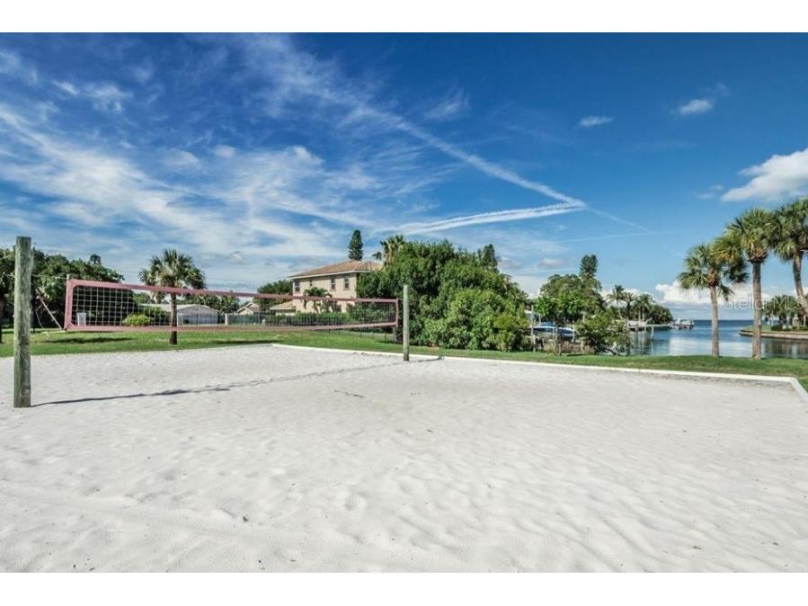 213 Seahorse Drive SE #D Saint Petersburg FL 33705 TB8489539 image43