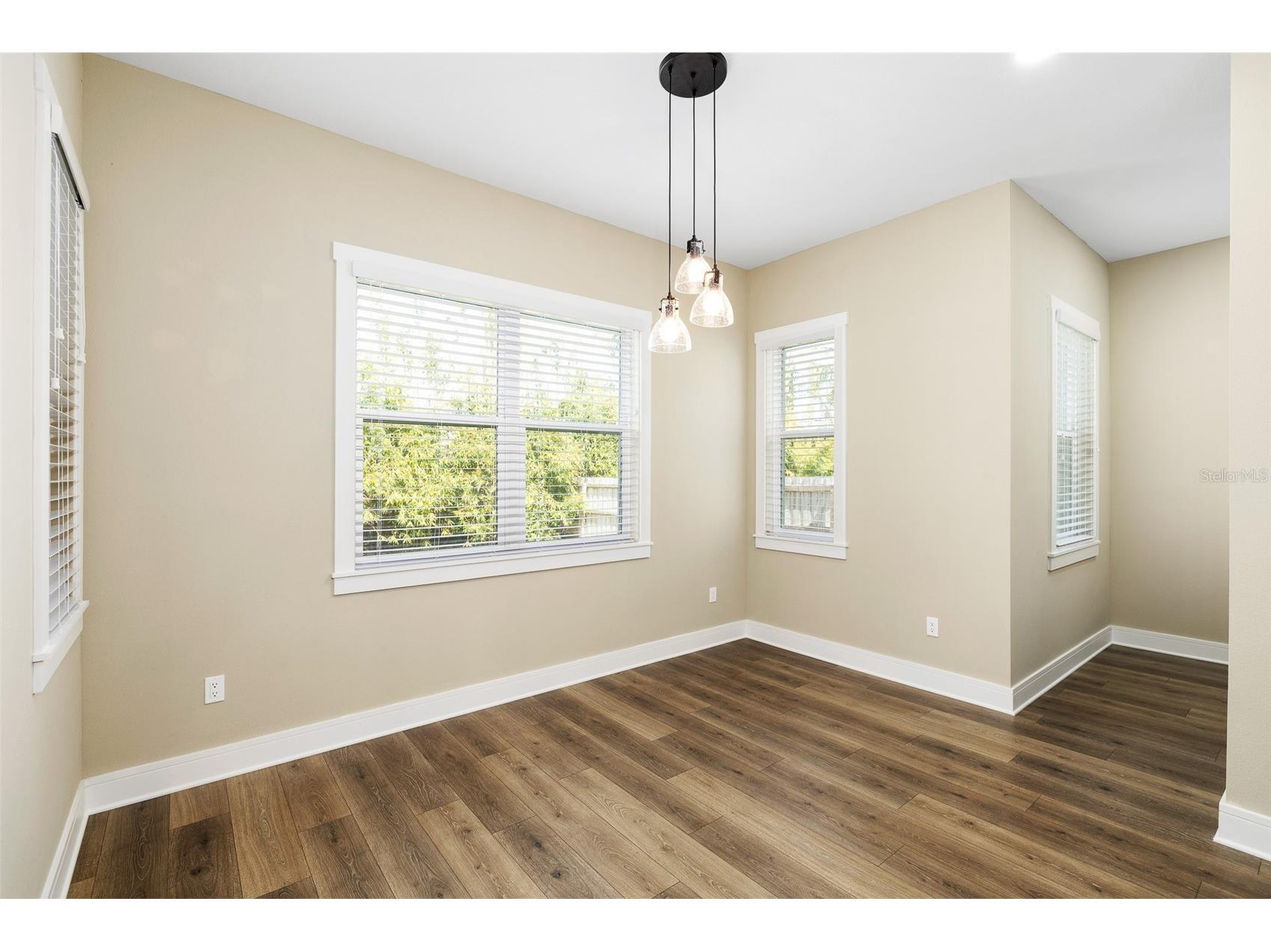 213 W Giddens Avenue Tampa FL 33603 TB8481824 image12