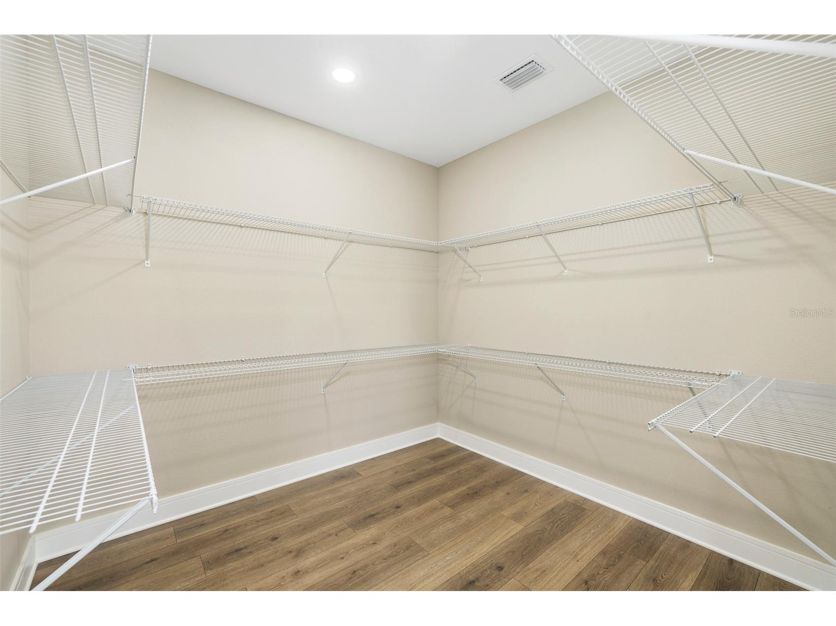 213 W Giddens Avenue Tampa FL 33603 TB8481824 image20