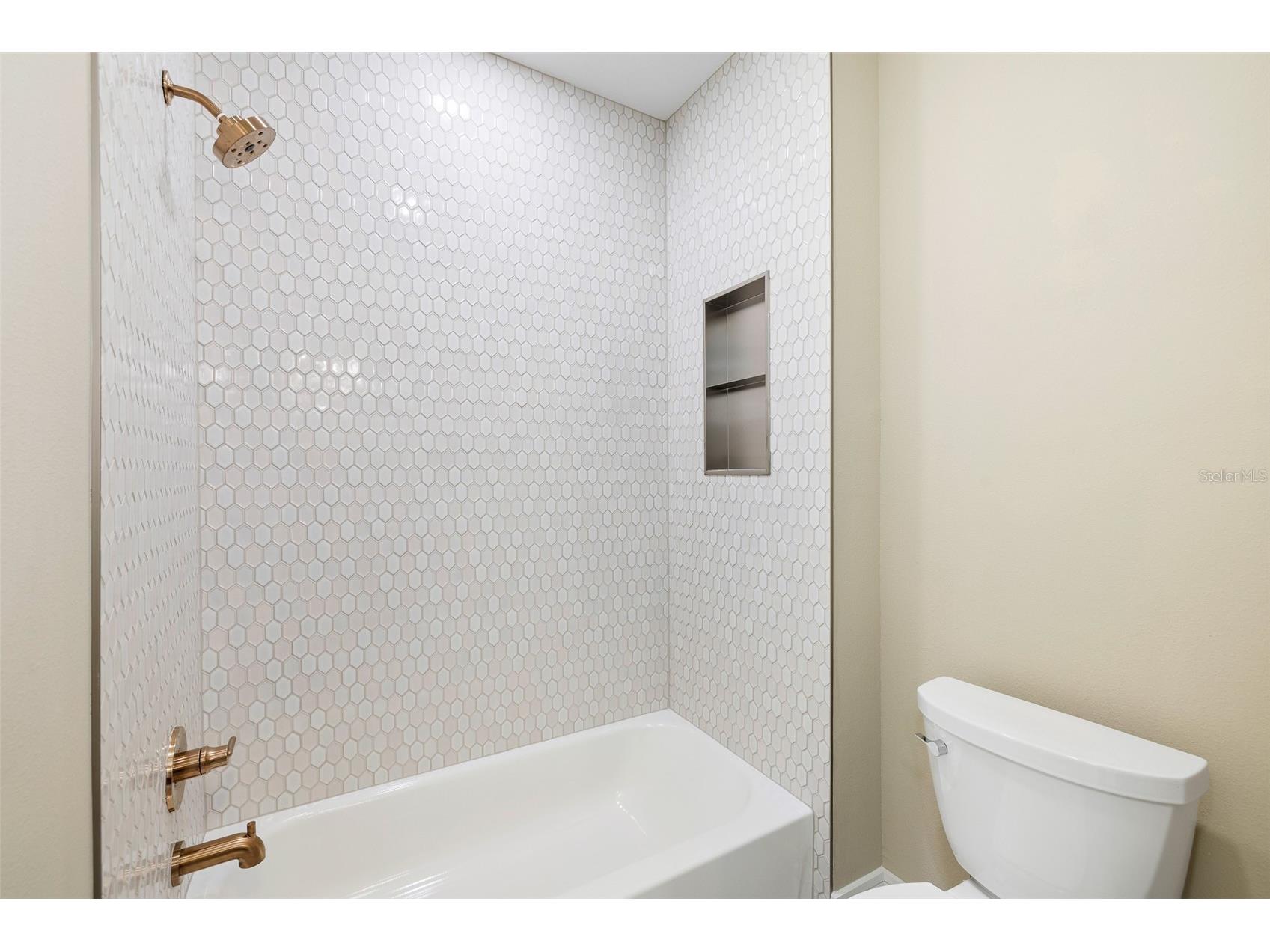 213 W Giddens Avenue Tampa FL 33603 TB8481824 image25