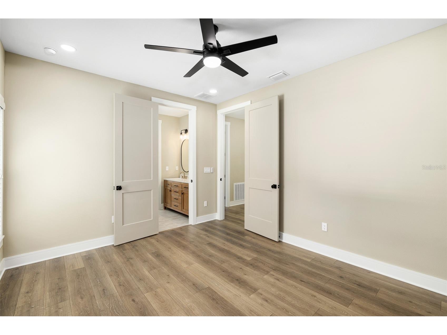 213 W Giddens Avenue Tampa FL 33603 TB8481824 image27