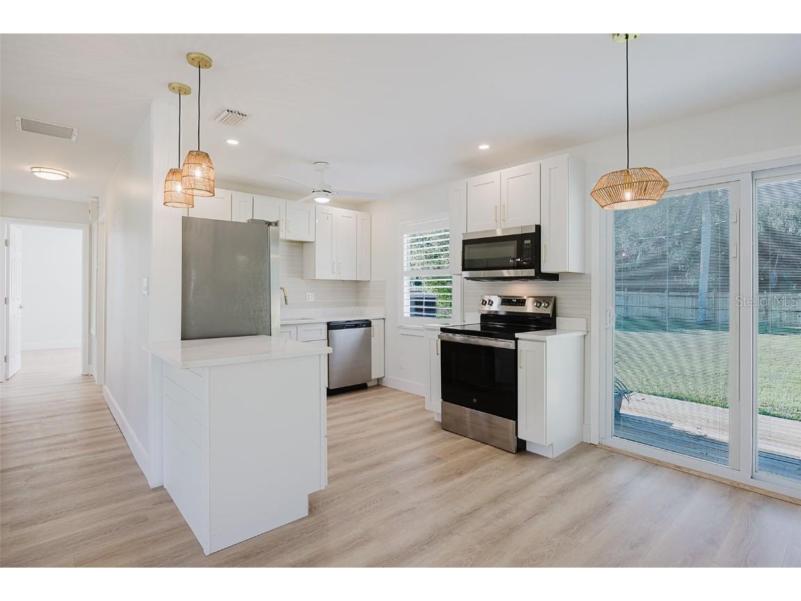 213 W Mckenzie Street Punta Gorda FL 33950 C7513991 image6