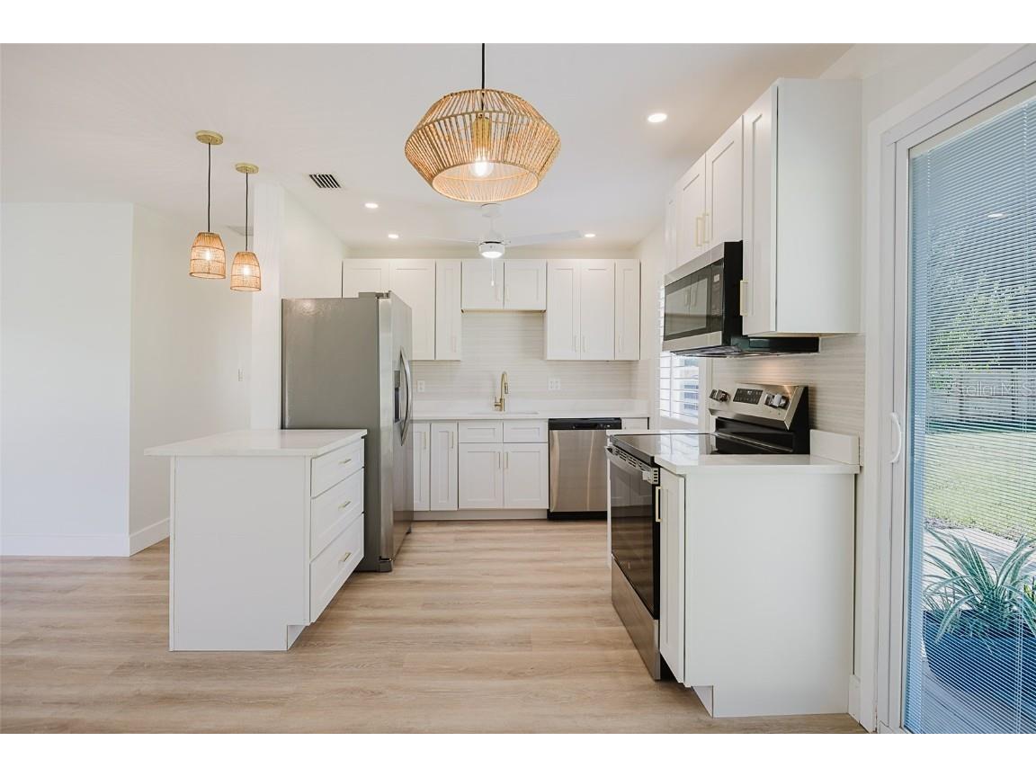 213 W Mckenzie Street Punta Gorda FL 33950 C7513991 image7