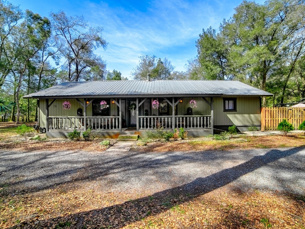 213 W Virginia Avenue Deland FL 32720 TB8495298 image1