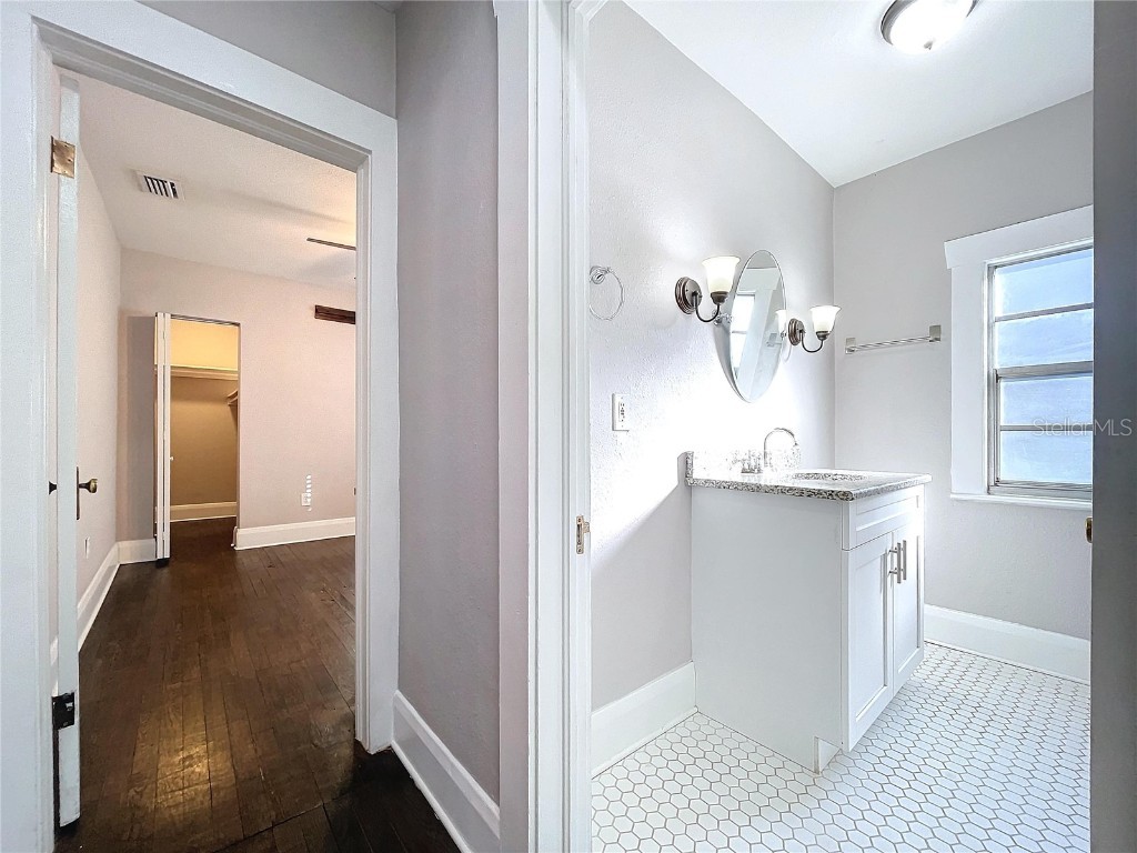 213 W Wilder Avenue Tampa FL 33603 TB8414276 image38