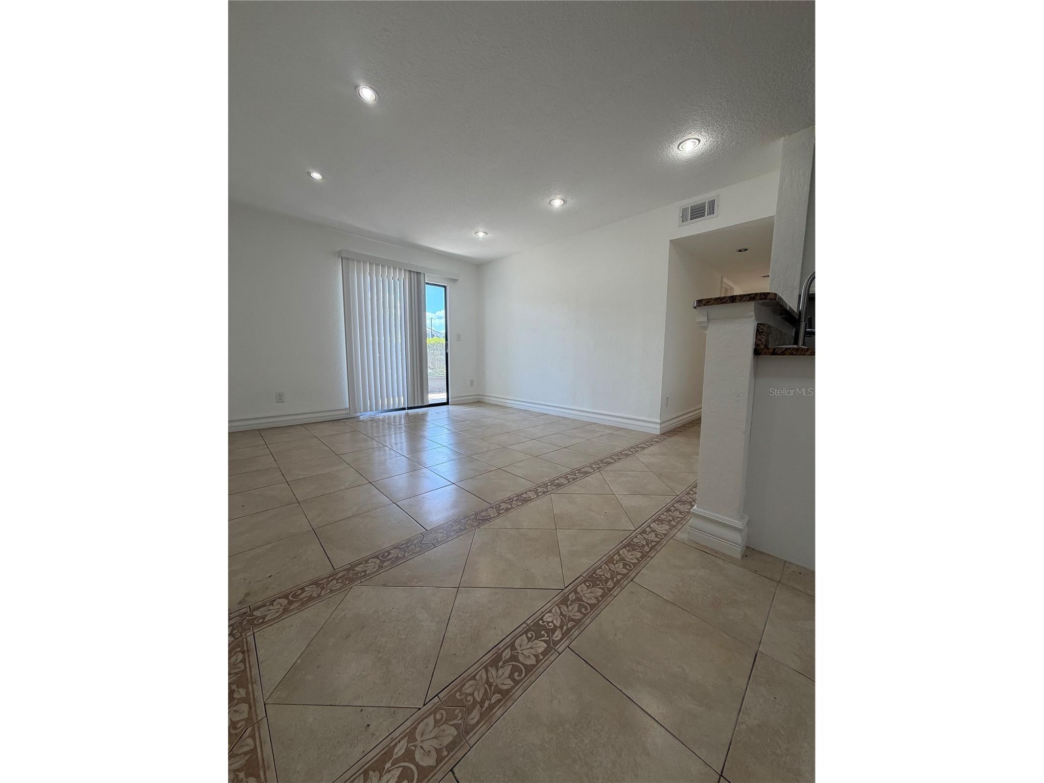 2130 Cascades Boulevard # 101 Kissimmee FL 34741 O6400375 image7