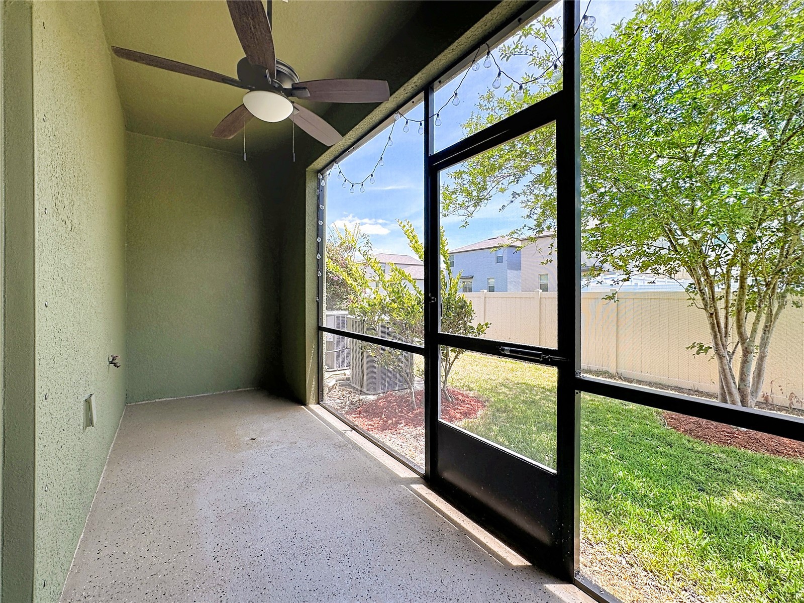 2130 Golden Falcon Drive Ruskin FL 33570 TB8505996 image34