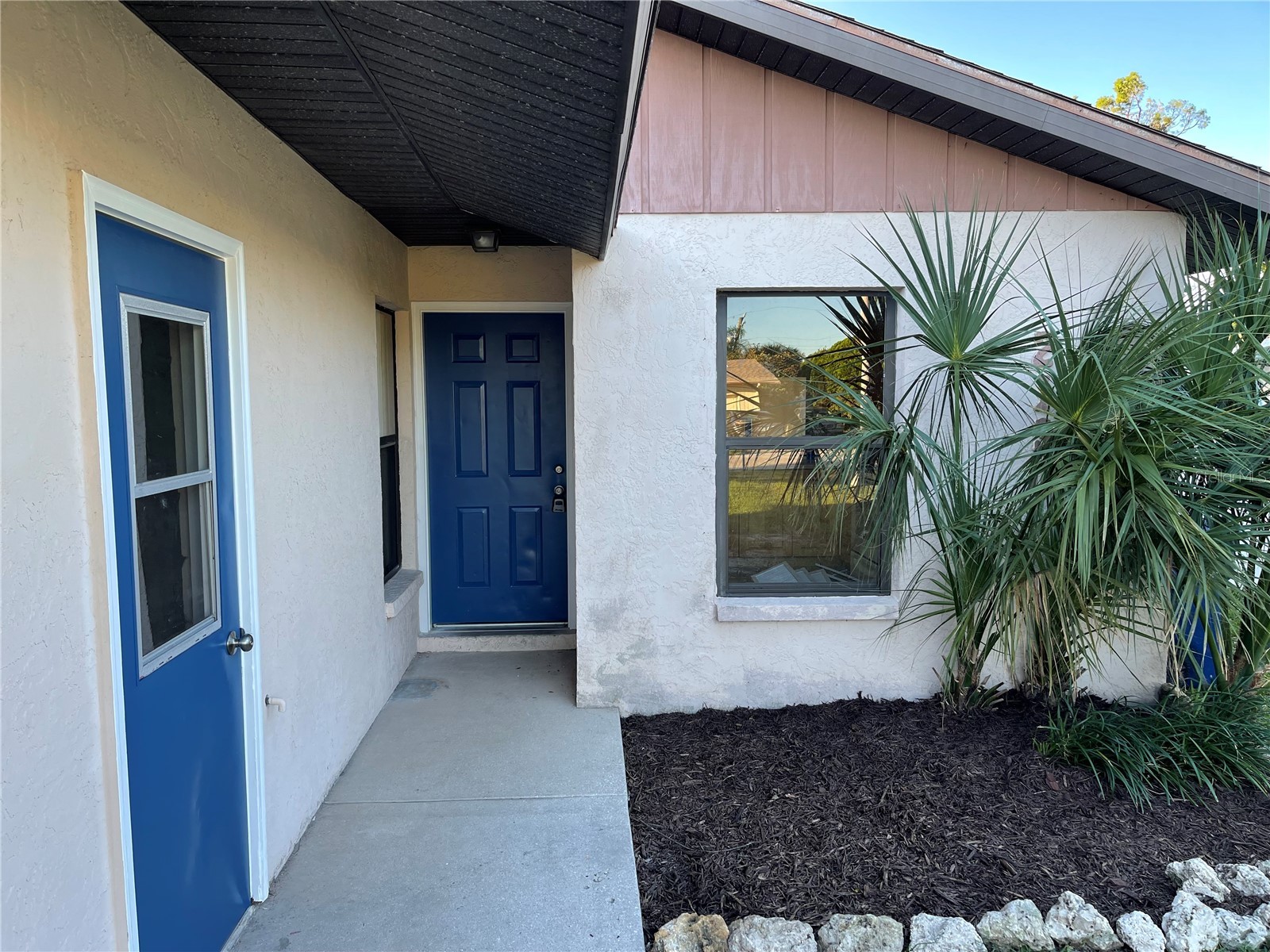 2130 Jo An Drive Sarasota FL 34231 A4694322 image2