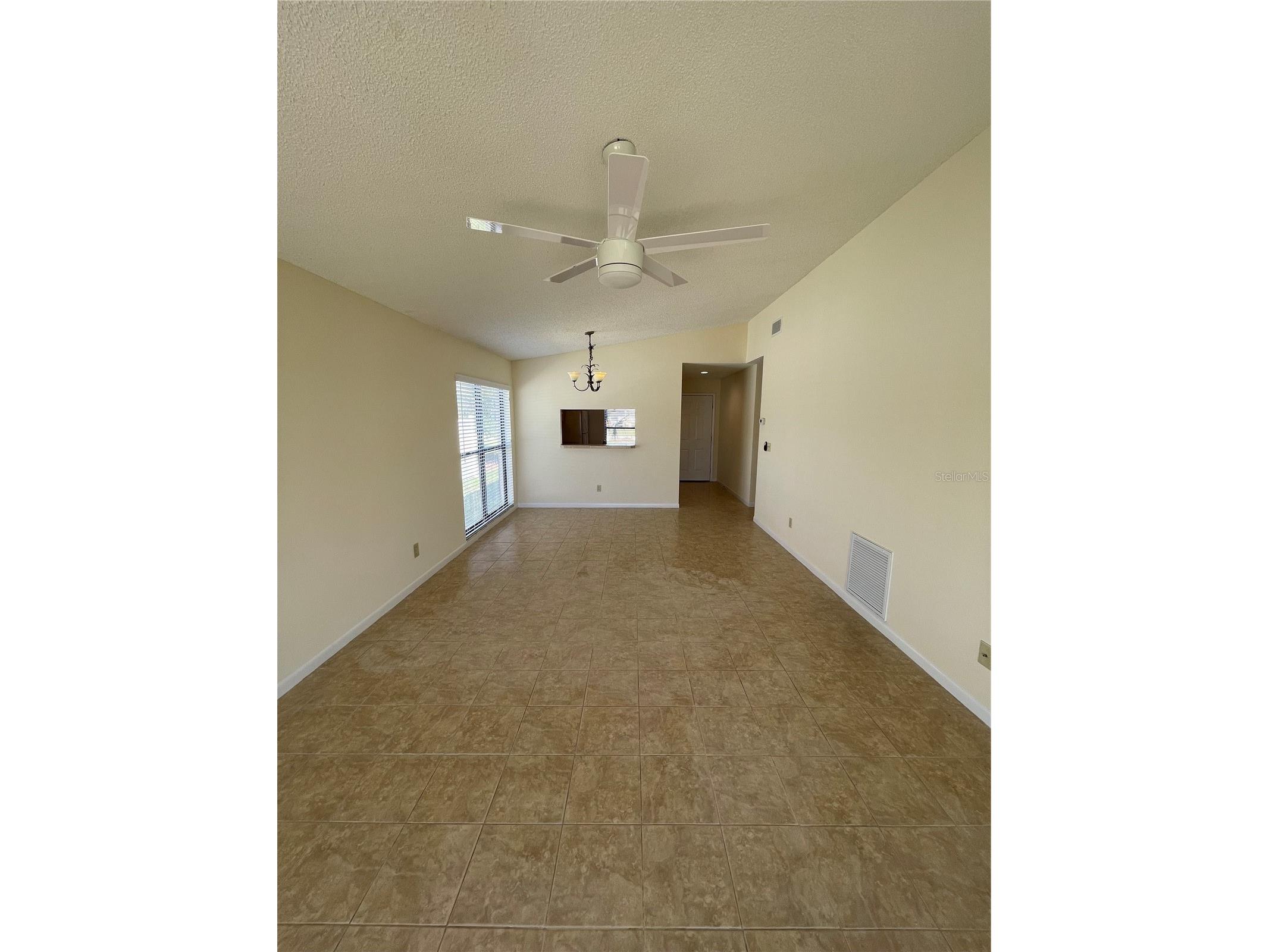 2130 Jo An Drive Sarasota FL 34231 A4694322 image6