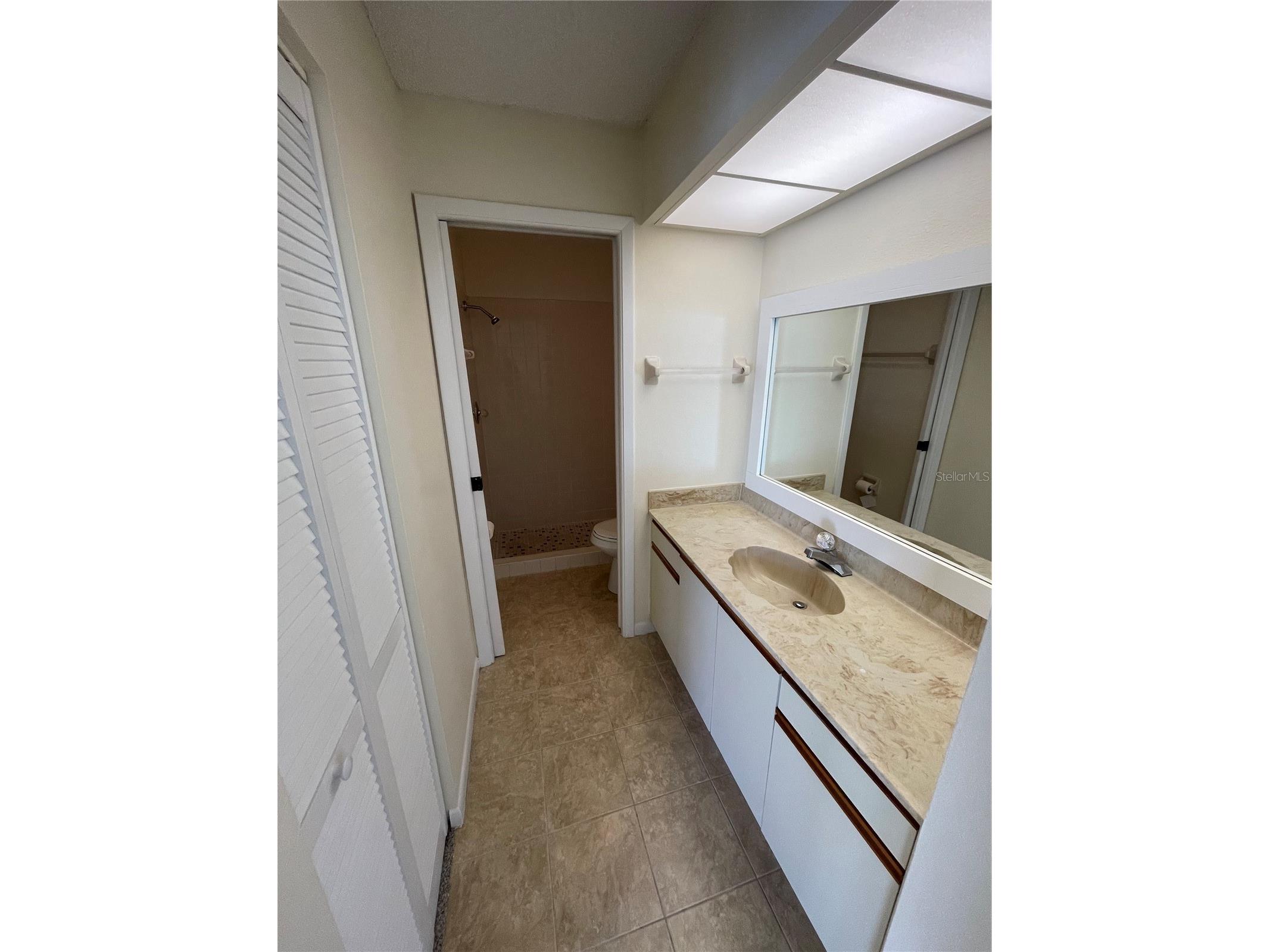 2130 Jo An Drive Sarasota FL 34231 A4694322 image9