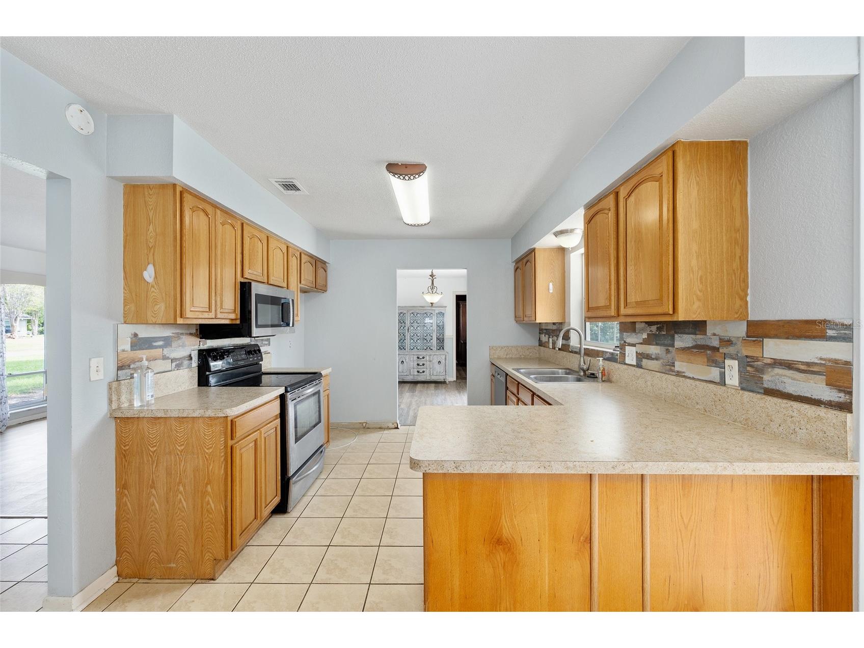 2130 NE 9th Street Ocala FL 34470 OM721669 image17