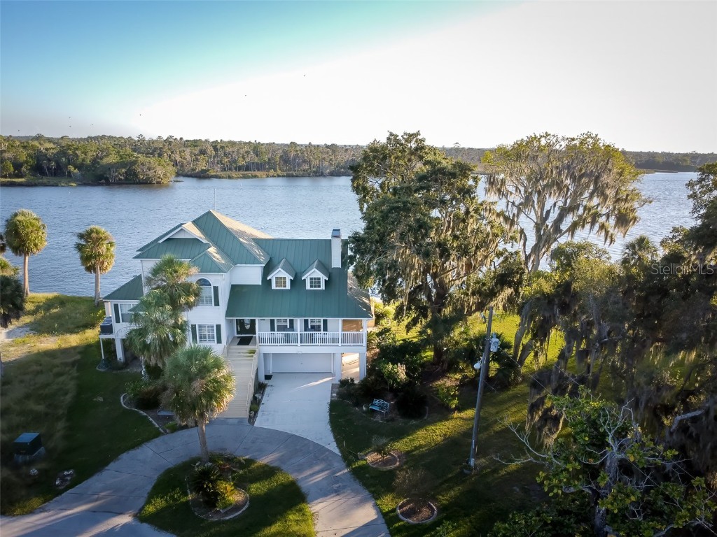 2130 NW 14th Street Crystal River FL 34428 - CRYSTAL RIVER V4945558 image1