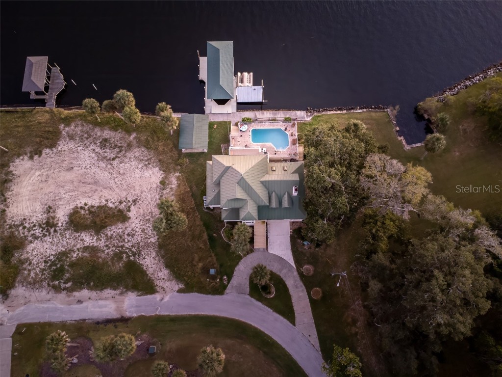 2130 NW 14th Street Crystal River FL 34428 - CRYSTAL RIVER V4945558 image9