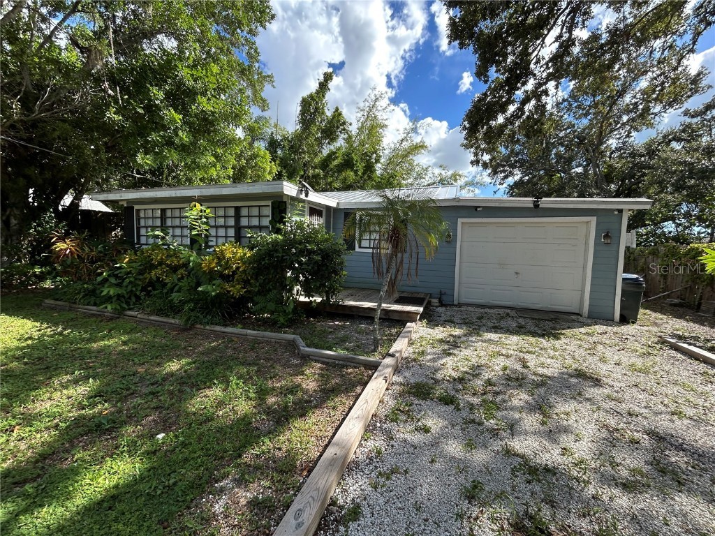 2130 Olentary Street Sarasota FL 34231 A4668158 image1