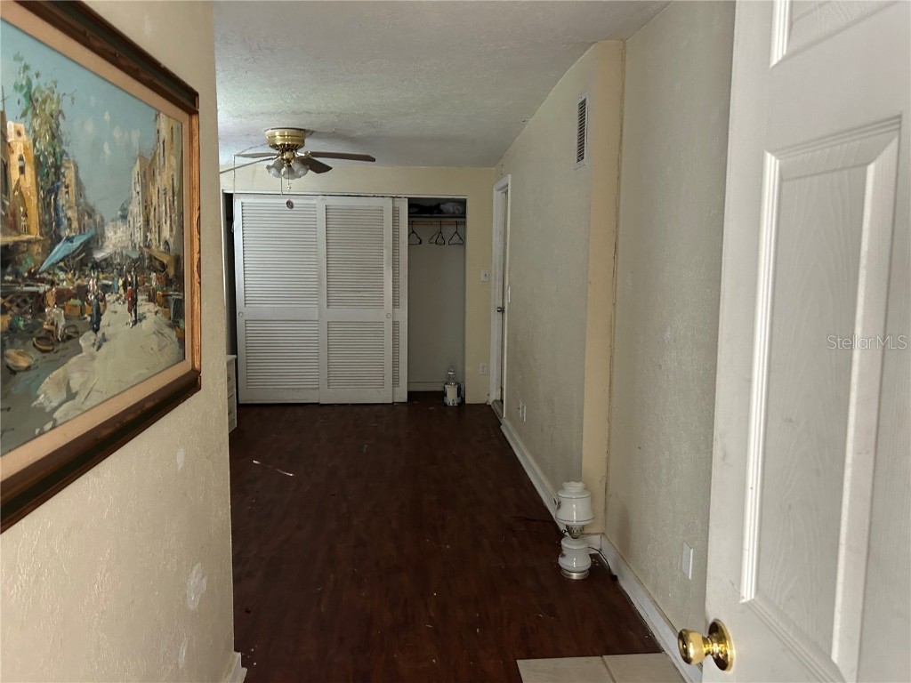 2130 Olentary Street Sarasota FL 34231 A4668158 image7