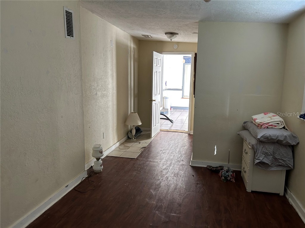 2130 Olentary Street Sarasota FL 34231 A4668158 image8