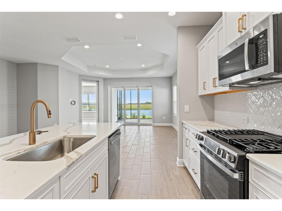 2130 Sylvester Palm Lane Bradenton FL 34212 TB8456495 image10