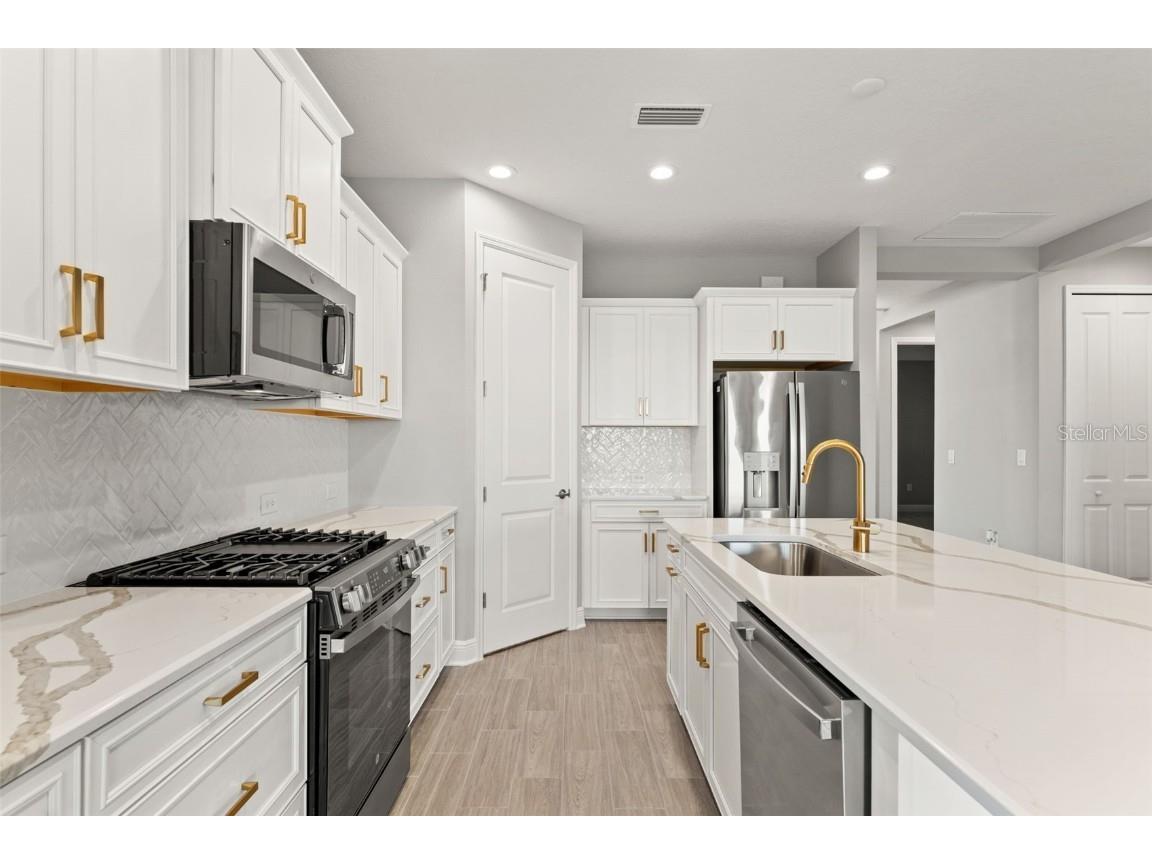 2130 Sylvester Palm Lane Bradenton FL 34212 TB8456495 image9