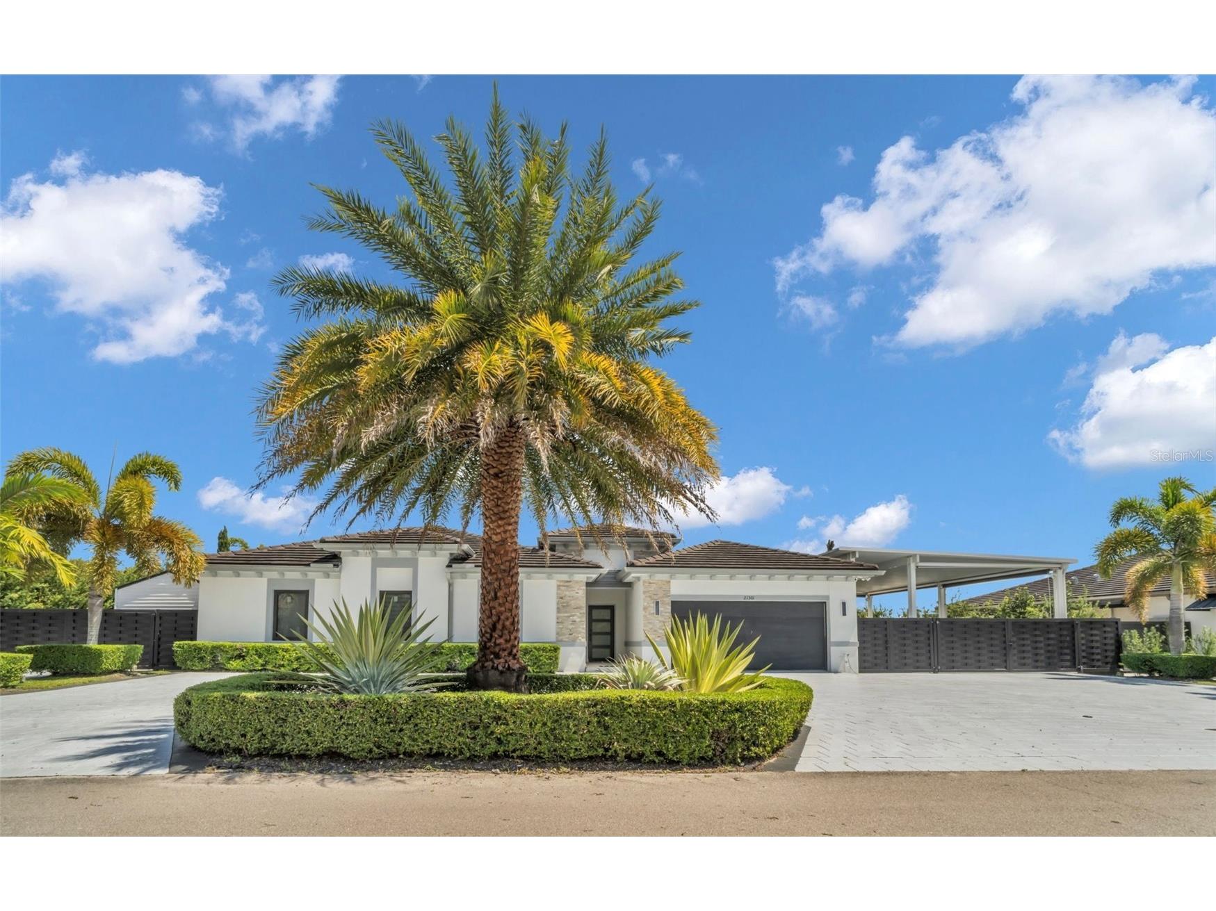 21301 SW 132nd Court Miami FL 33177 OM721509 image1