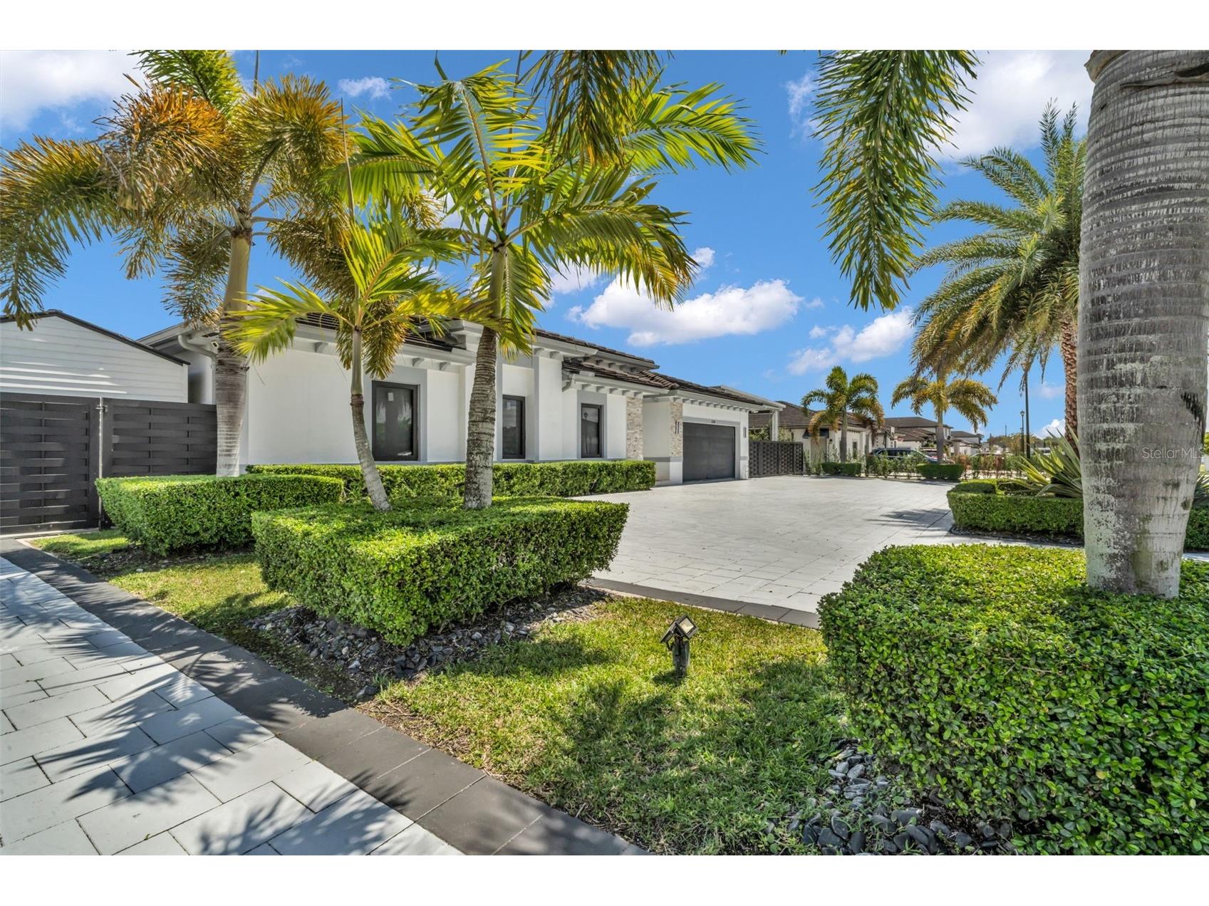 21301 SW 132nd Court Miami FL 33177 OM721509 image2