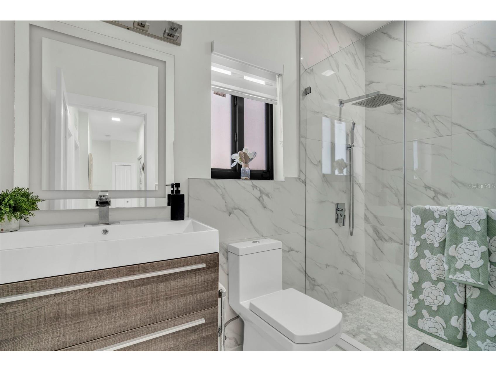 21301 SW 132nd Court Miami FL 33177 OM721509 image32