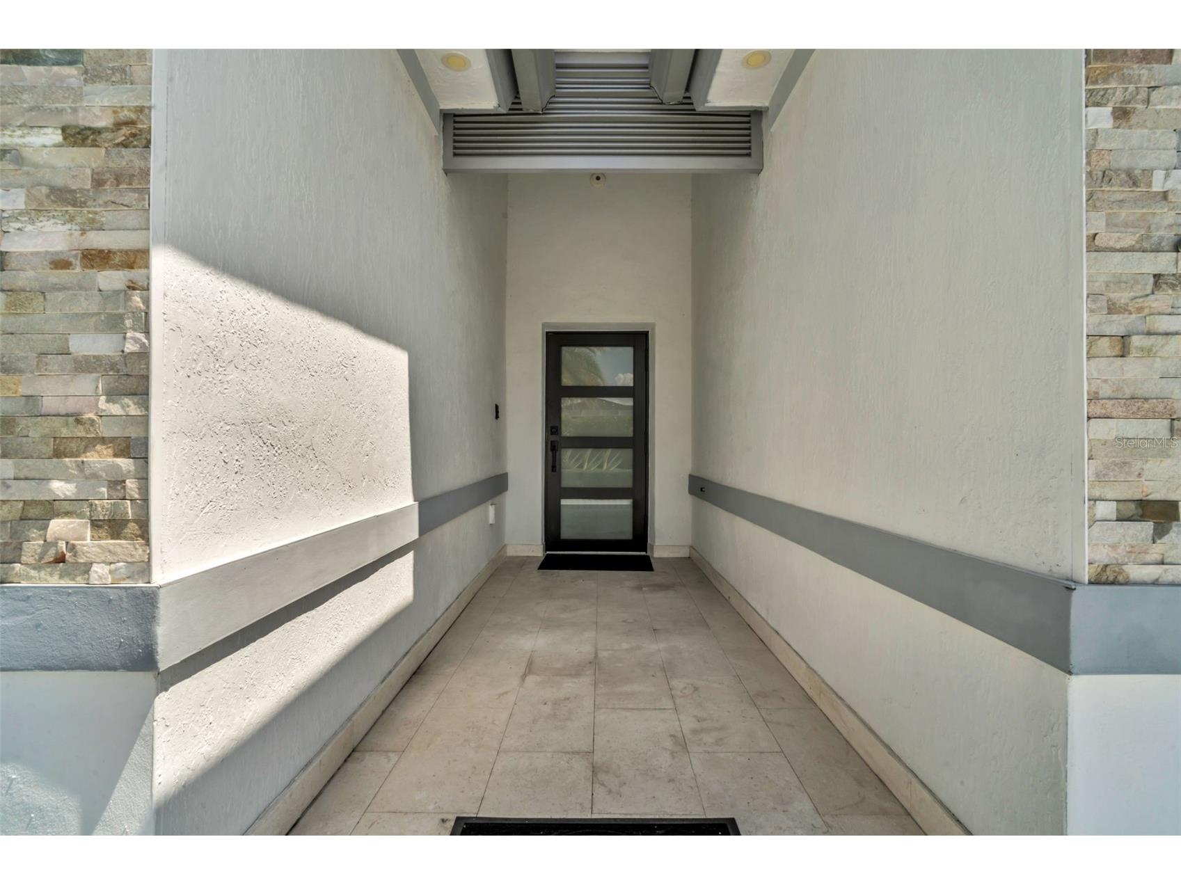 21301 SW 132nd Court Miami FL 33177 OM721509 image6