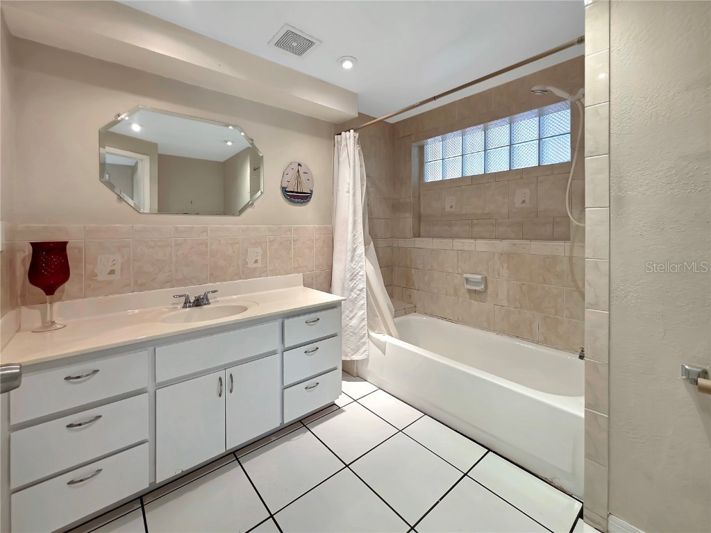 2131 Heasley Road Englewood FL 34223 C7511048 image18