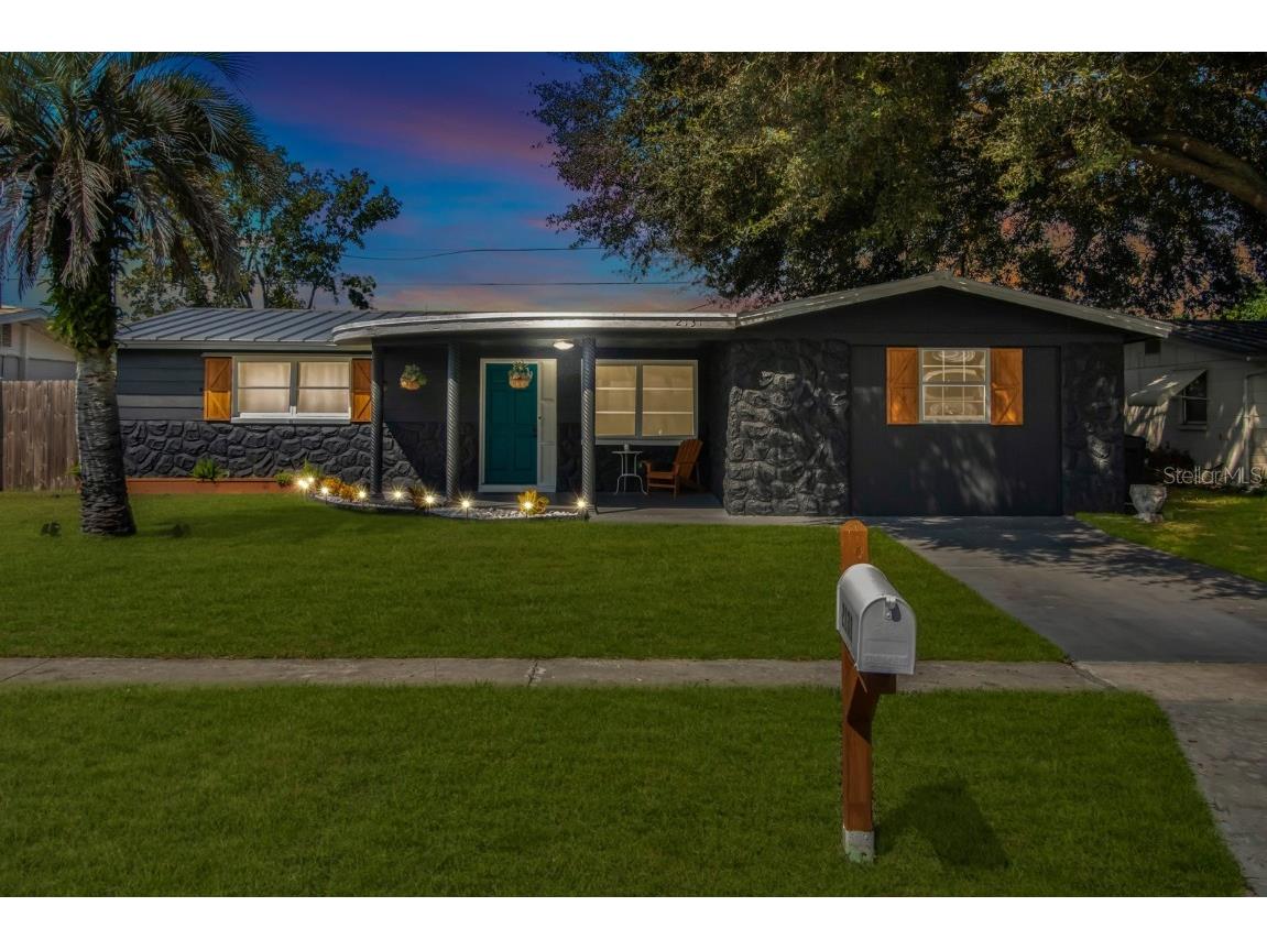 2131 Maureen Drive Holiday FL 34690 TB8306026 image1