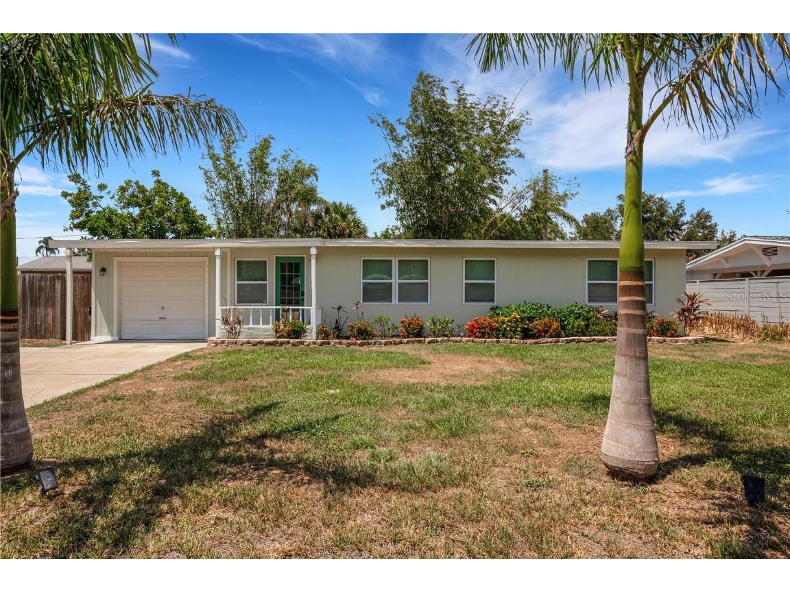 2131 Outer Drive Sarasota FL 34231 A4578705 image1